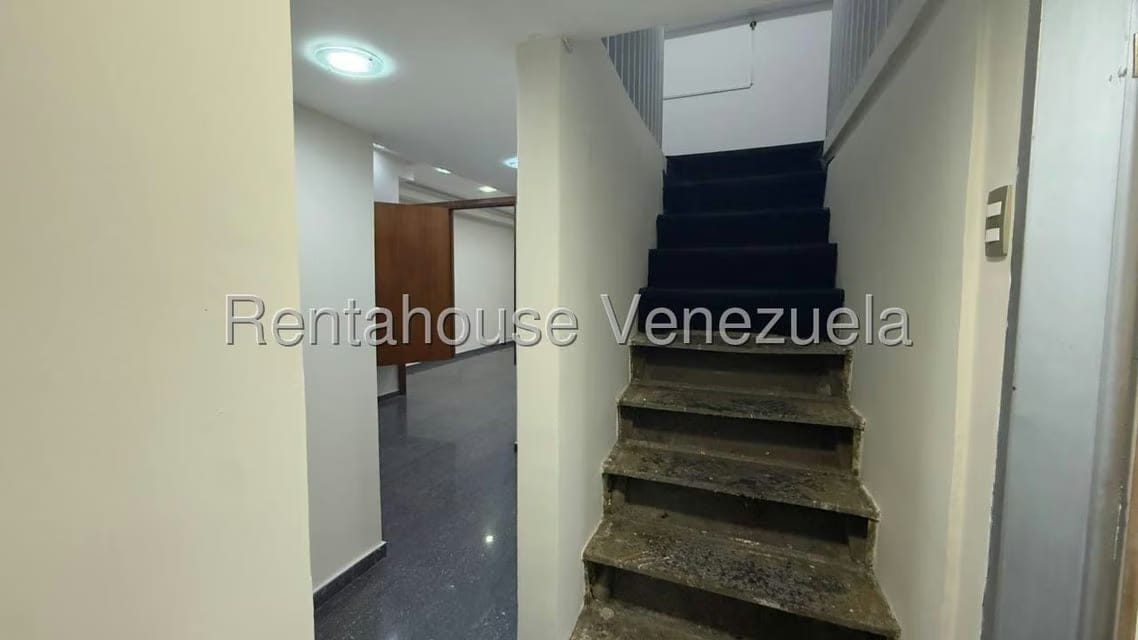 Comercial (Local Comercial) en Alquiler en El Paraiso, Distrito Metropolitano - 23