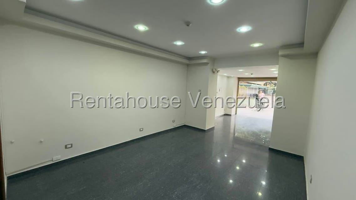 Comercial (Local Comercial) en Alquiler en El Paraiso, Distrito Metropolitano - 6