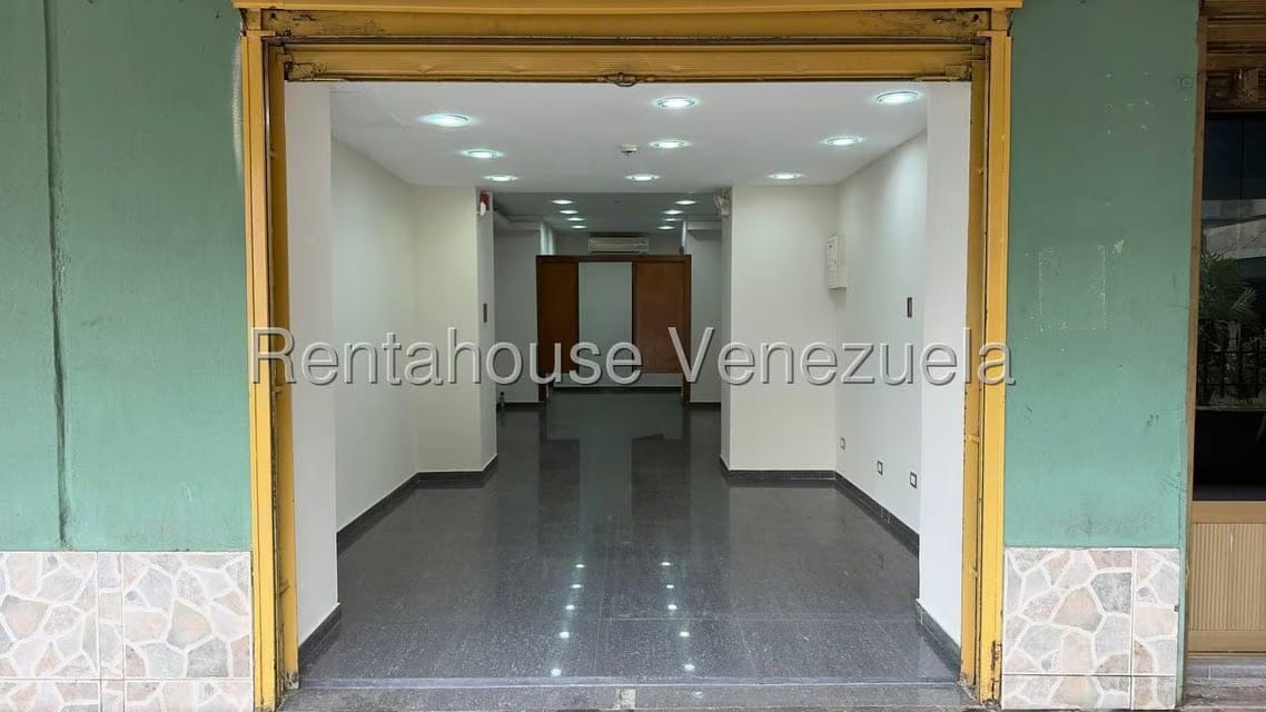 Comercial (Local Comercial) en Alquiler en El Paraiso, Distrito Metropolitano - 8