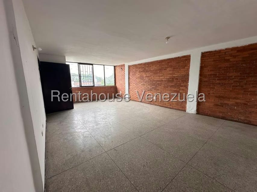 Apartamento (1 Nivel) en Alquiler en Centro, Portuguesa - 7