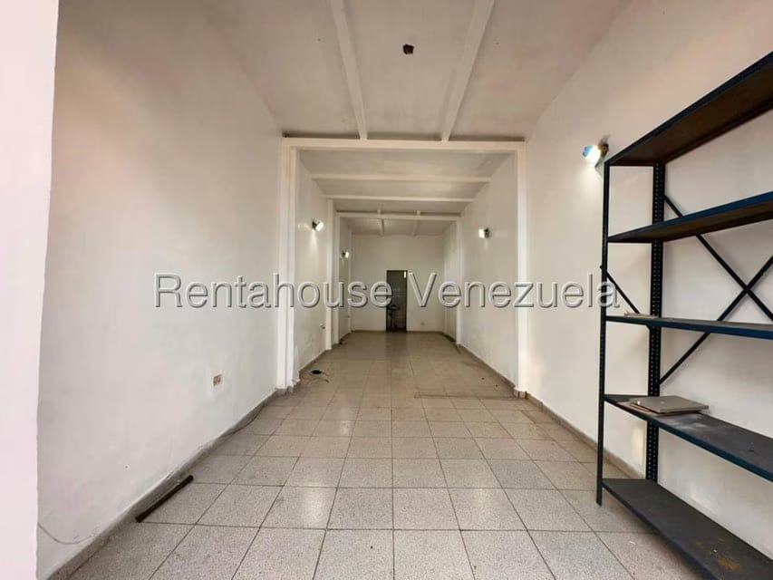Comercial (Local Comercial) en Alquiler en Catia, Distrito Metropolitano - 4