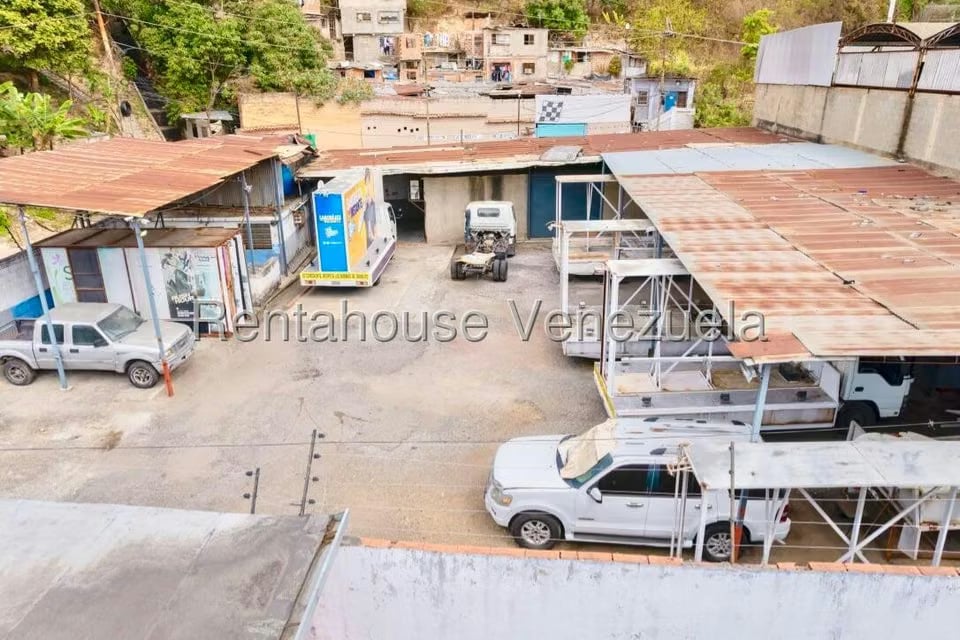 Comercial (Local Comercial) en Alquiler en Guaicay, Distrito Metropolitano - 4