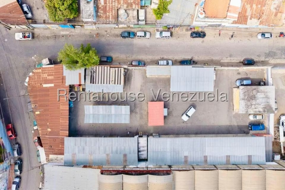Comercial (Local Comercial) en Alquiler en Guaicay, Distrito Metropolitano - 9
