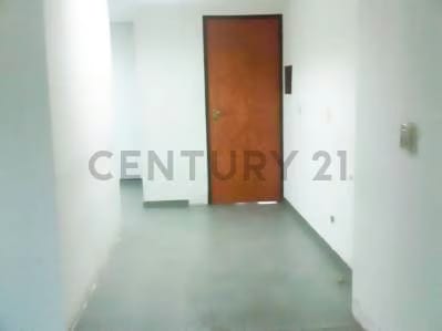 Se vende oficina en Sabana Grande Yep - 7