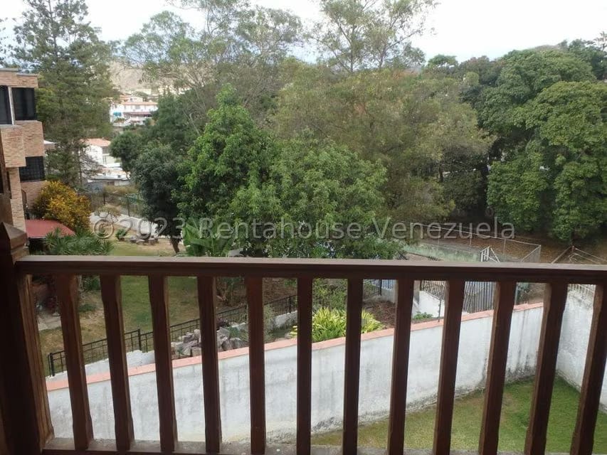 Casa (Multipes Niveles) en Venta en Cumbres de Curumo, Distrito Metropolitano - 38