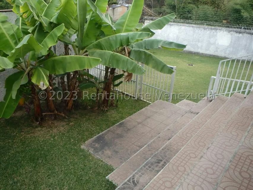 Casa (Multipes Niveles) en Venta en Cumbres de Curumo, Distrito Metropolitano - 53