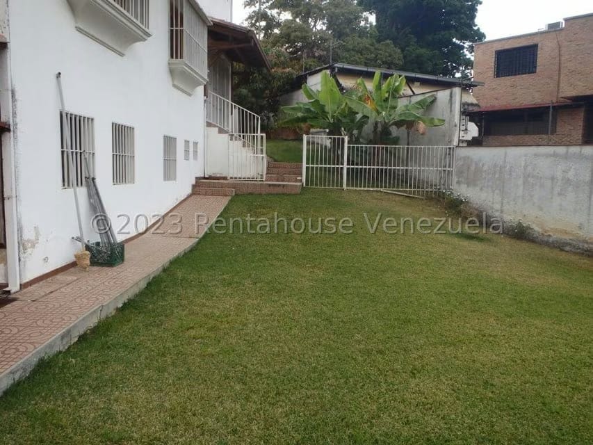 Casa (Multipes Niveles) en Venta en Cumbres de Curumo, Distrito Metropolitano - 54