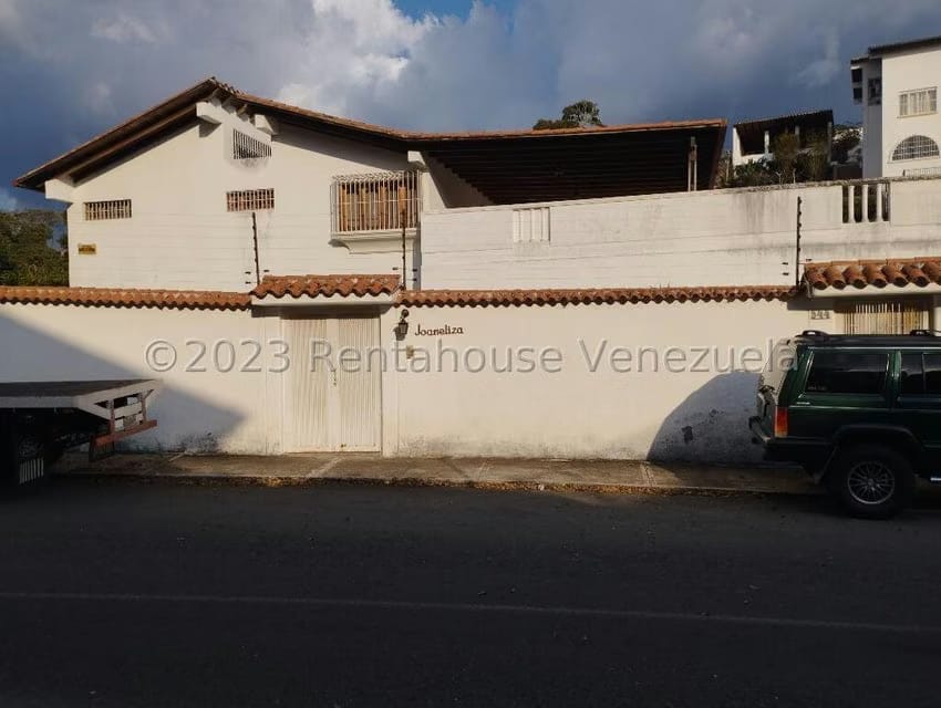 Casa (Multipes Niveles) en Venta en Cumbres de Curumo, Distrito Metropolitano - 64