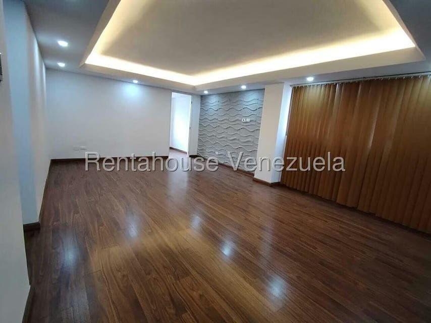 Apartamento (1 Nivel) en Alquiler en Chacao, Distrito Metropolitano