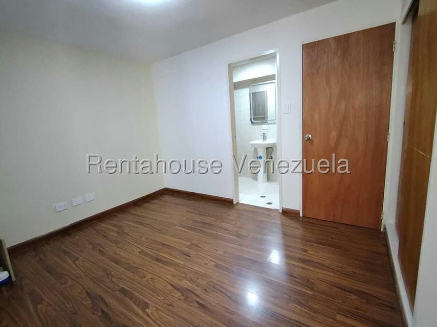 Apartamento (1 Nivel) en Alquiler en Chacao, Distrito Metropolitano - 11