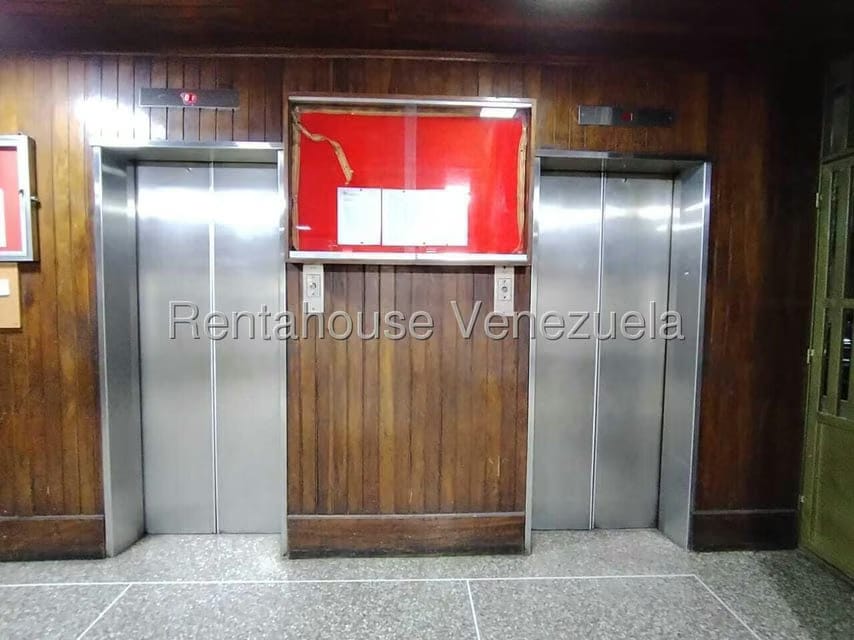 Apartamento (1 Nivel) en Alquiler en Chacao, Distrito Metropolitano - 24