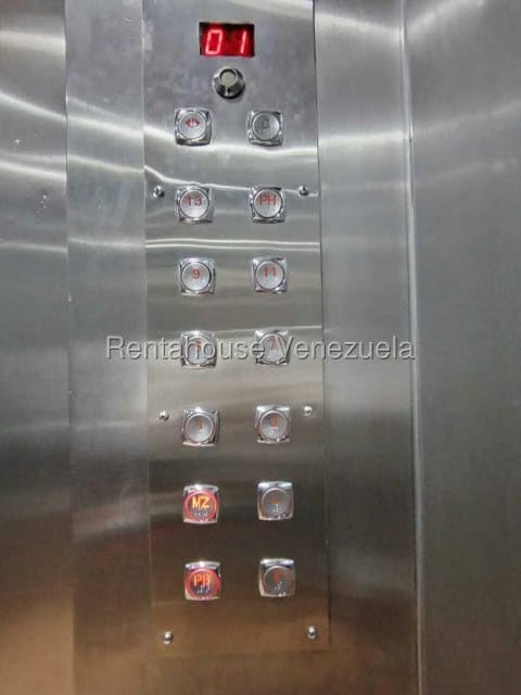 Apartamento (1 Nivel) en Alquiler en Chacao, Distrito Metropolitano - 26