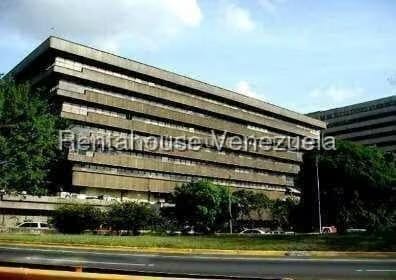Comercial (Oficina) en Venta en Chuao, Distrito Metropolitano