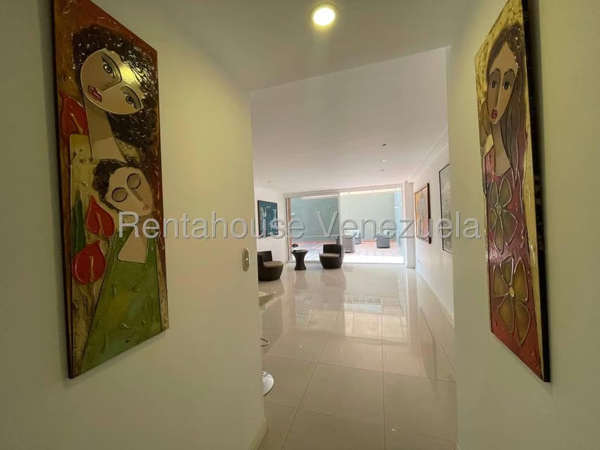 Apartamento (1 Nivel) en Venta en Lomas del Sol, Distrito Metropolitano - 2