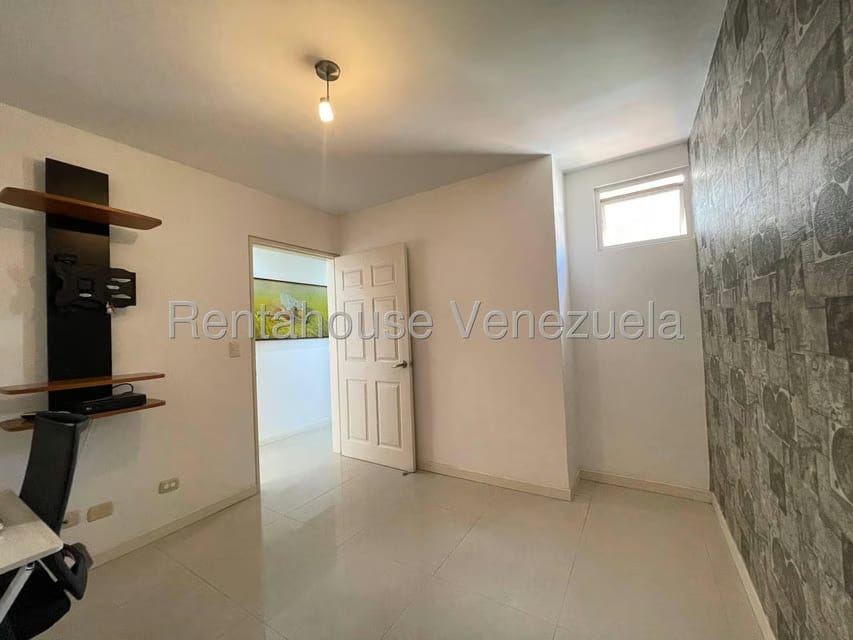 Apartamento (1 Nivel) en Venta en Lomas del Sol, Distrito Metropolitano - 36