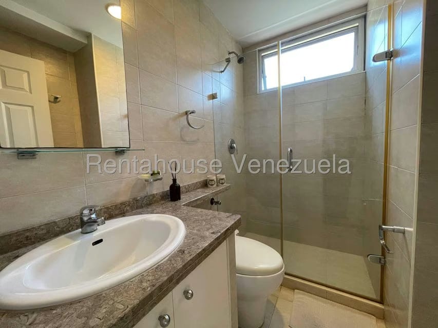 Apartamento (1 Nivel) en Venta en Lomas del Sol, Distrito Metropolitano - 40