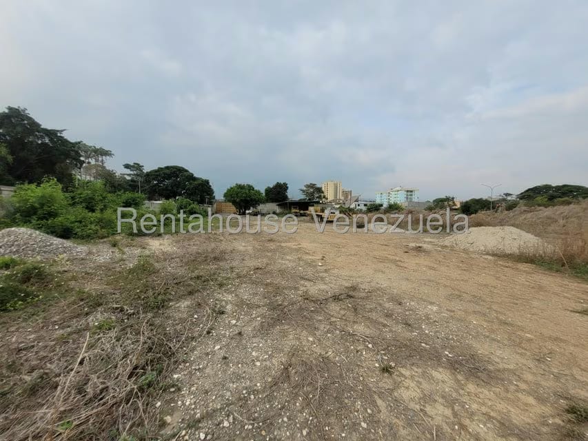 Terreno (Industrial) en Alquiler en Centro, Lara - 11