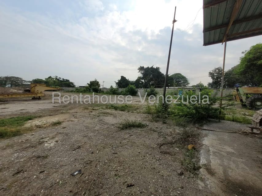 Terreno (Industrial) en Alquiler en Centro, Lara - 24