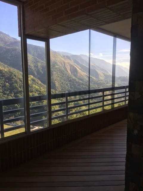 Hermoso, amplio y moderno apartamento. Urb. Miranda - 8