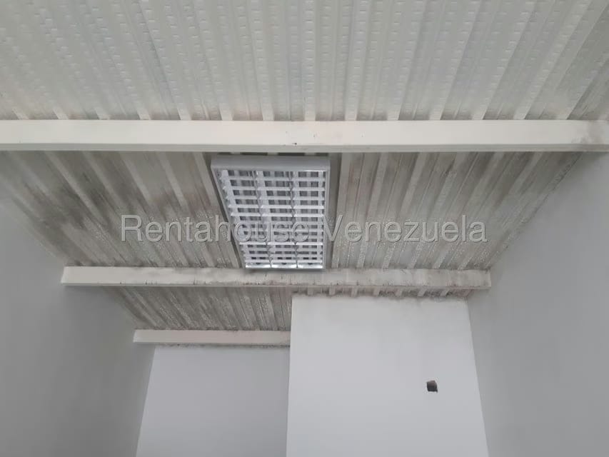 Comercial (Local Comercial) en Alquiler en Avenida Bolivar, Zulia - 3