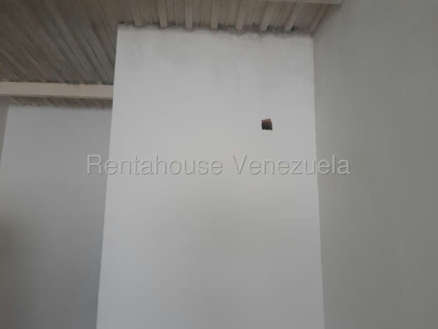 Comercial (Local Comercial) en Alquiler en Avenida Bolivar, Zulia - 4