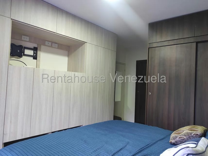 Apartamento (1 Nivel) en Alquiler en Santa Monica, Distrito Metropolitano - 15