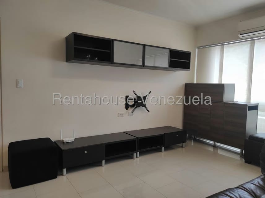 Apartamento (1 Nivel) en Alquiler en Santa Monica, Distrito Metropolitano - 5