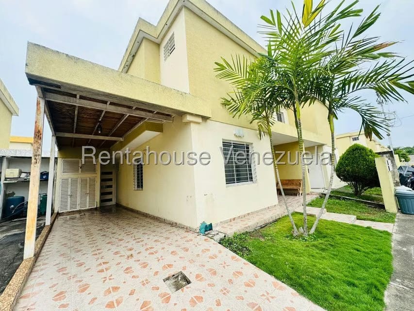 Casa (Duplex) en Venta en Trapiche Villas, Lara - 3