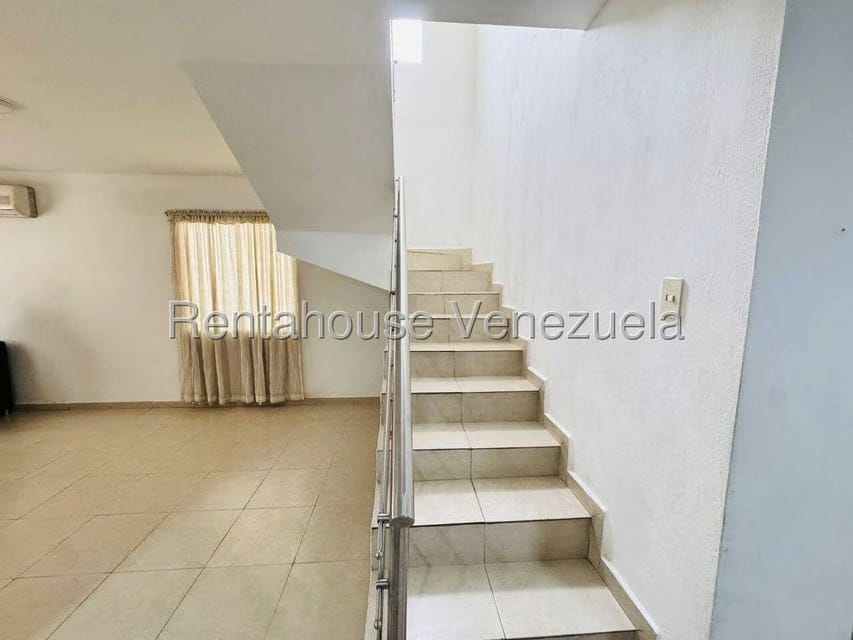 Casa (Duplex) en Venta en Trapiche Villas, Lara - 6