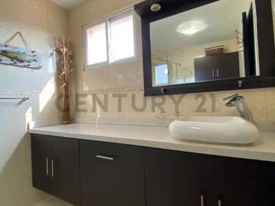 Ofrece en Venta Palafito ubicado en el conjunto Residencial Casas Bote C, L. - 10