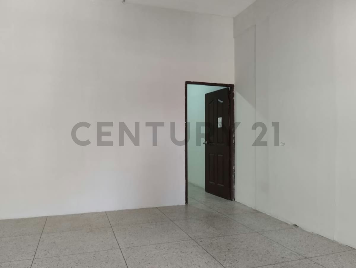 Local Comercial en Edificio Fusagri, frente al Estadio Luis Aparicio - 5