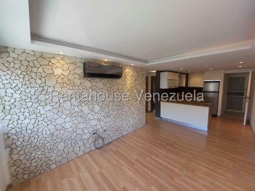 Apartamento (1 Nivel) en Alquiler en Los Naranjos Humboldt, Distrito Metropolitano - 7
