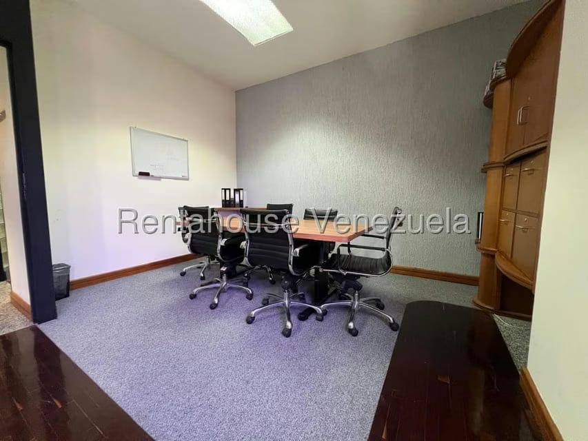 Comercial (Oficina) en Alquiler en La Lagunita Country Club, Distrito Metropolitano - 11