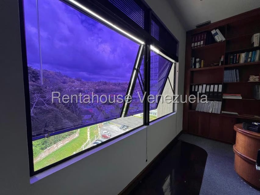 Comercial (Oficina) en Alquiler en La Lagunita Country Club, Distrito Metropolitano - 12