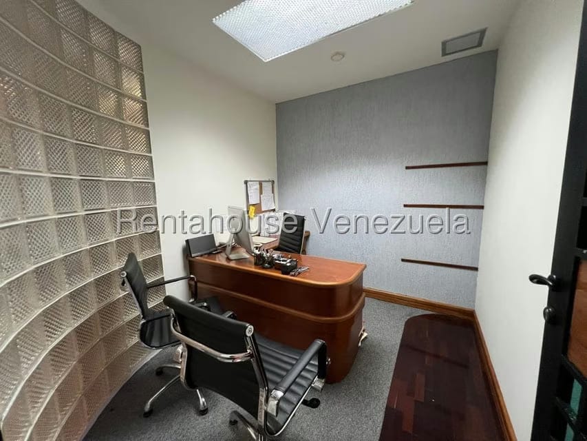 Comercial (Oficina) en Alquiler en La Lagunita Country Club, Distrito Metropolitano - 9