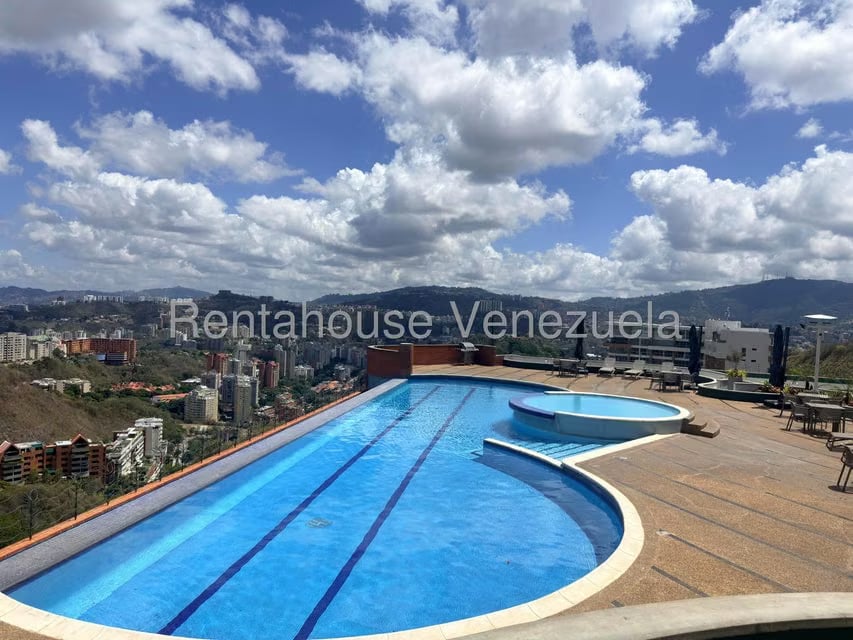 Apartamento (1 Nivel) en Venta en Mirador de Los Campitos I, Distrito Metropolitano - 2