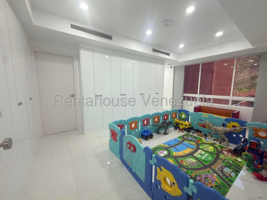 Apartamento (1 Nivel) en Venta en Mirador de Los Campitos I, Distrito Metropolitano - 13