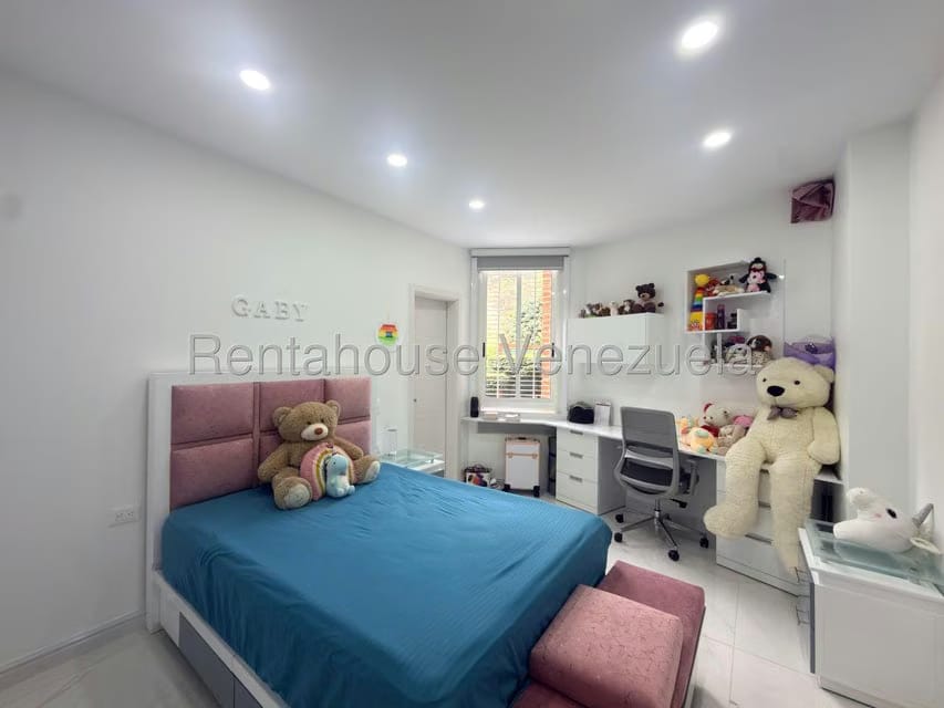 Apartamento (1 Nivel) en Venta en Mirador de Los Campitos I, Distrito Metropolitano - 16