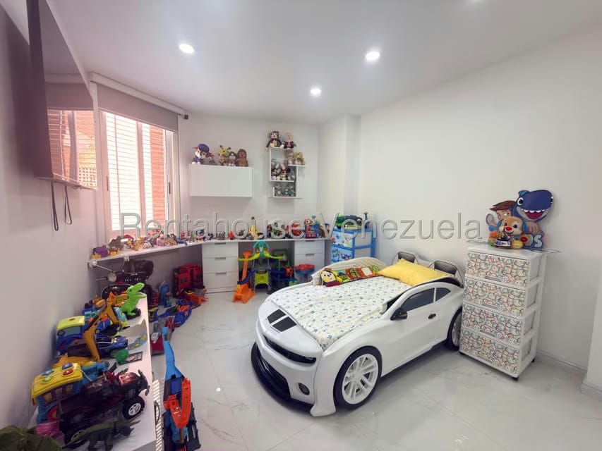 Apartamento (1 Nivel) en Venta en Mirador de Los Campitos I, Distrito Metropolitano - 17