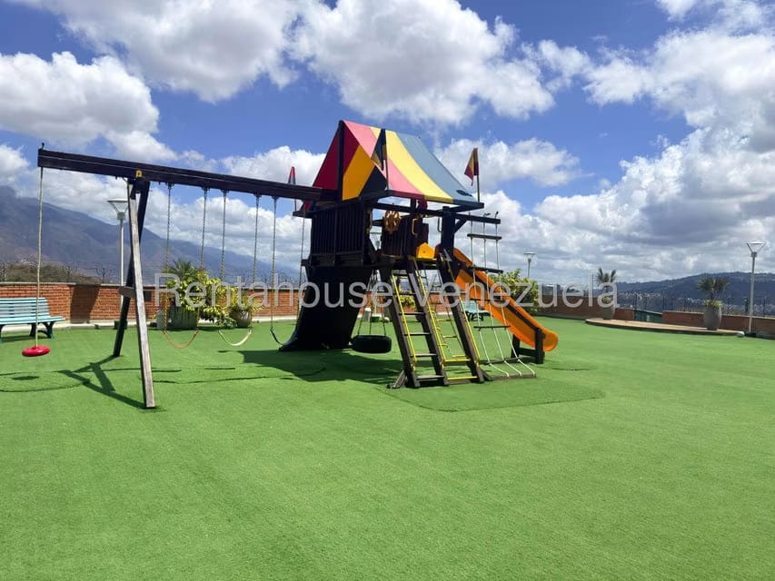 Apartamento (1 Nivel) en Venta en Mirador de Los Campitos I, Distrito Metropolitano - 3