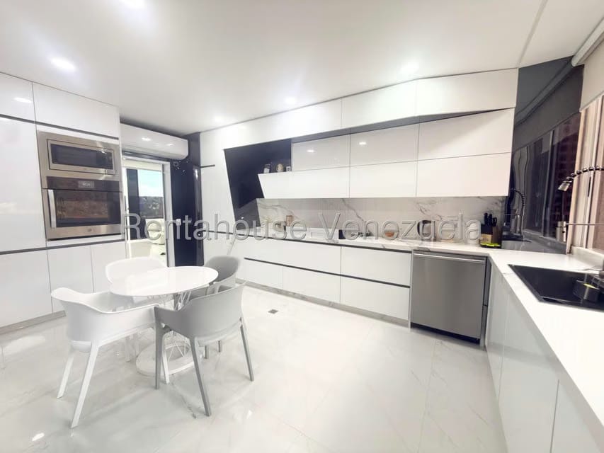 Apartamento (1 Nivel) en Venta en Mirador de Los Campitos I, Distrito Metropolitano - 9