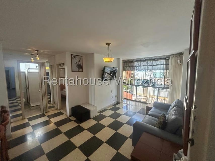 Apartamento (1 Nivel) en Alquiler en San Bernardino, Distrito Metropolitano - 6