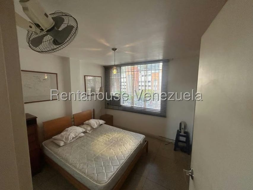Apartamento (1 Nivel) en Alquiler en San Bernardino, Distrito Metropolitano - 9