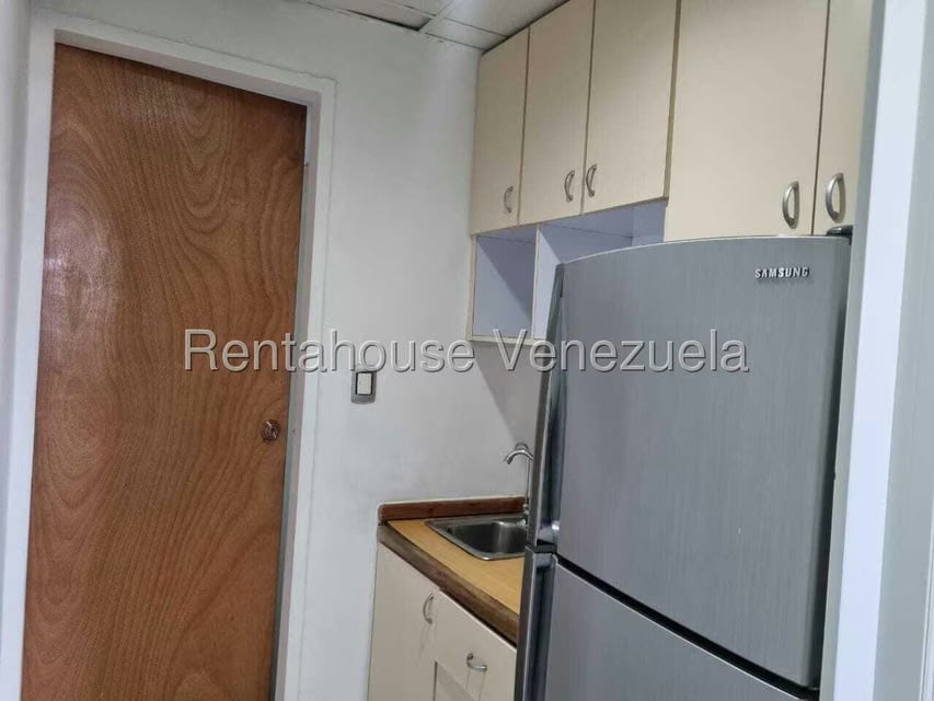 Oficina en Venta en Los Palos Grandes, Distrito Metropolitano - 11