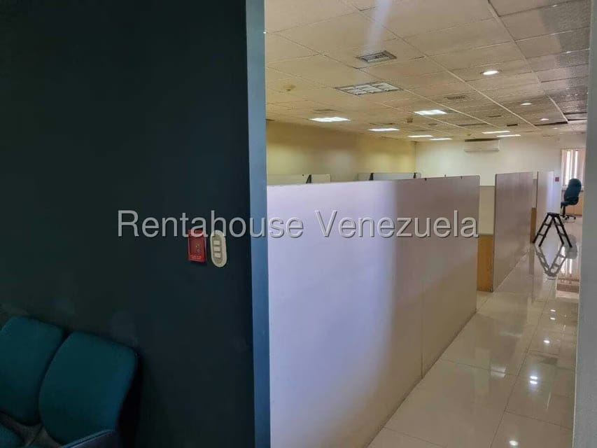 Comercial (Oficina) en Venta en Los Palos Grandes, Distrito Metropolitano - 16