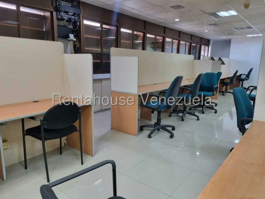 Comercial (Oficina) en Venta en Los Palos Grandes, Distrito Metropolitano - 20