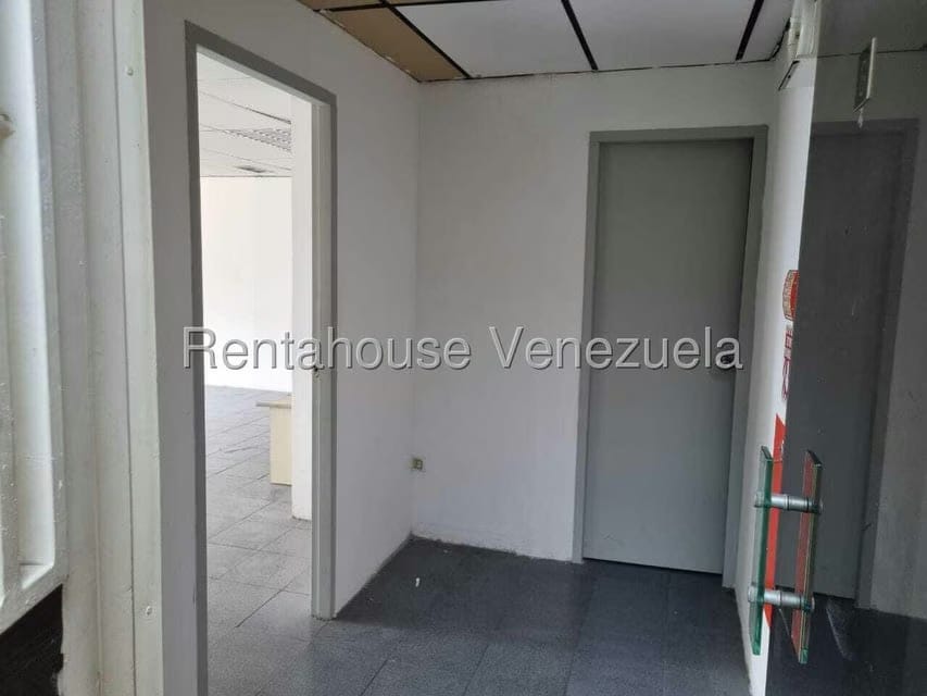 Comercial (Oficina) en Venta en Los Palos Grandes, Distrito Metropolitano - 3
