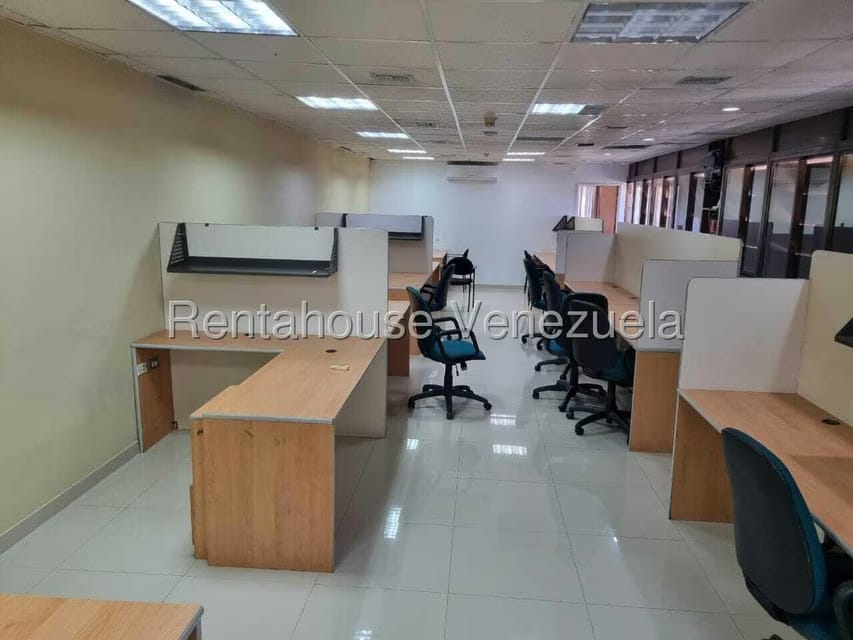 Comercial (Oficina) en Venta en Los Palos Grandes, Distrito Metropolitano - 21