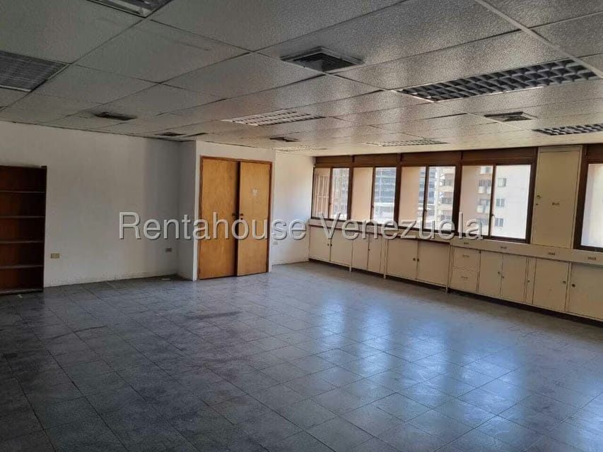 Comercial (Oficina) en Venta en Los Palos Grandes, Distrito Metropolitano - 4