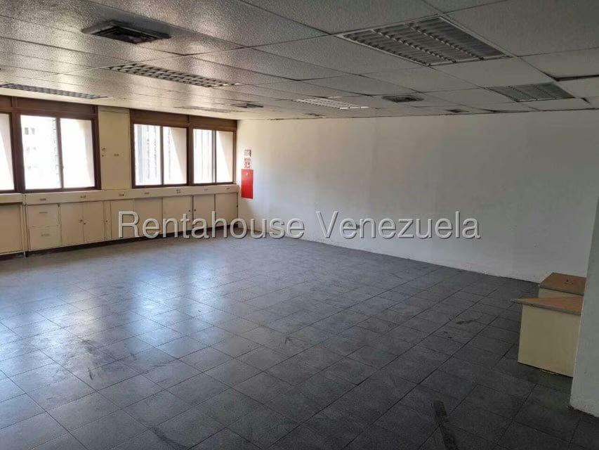 Oficina en Venta en Los Palos Grandes, Distrito Metropolitano - 7